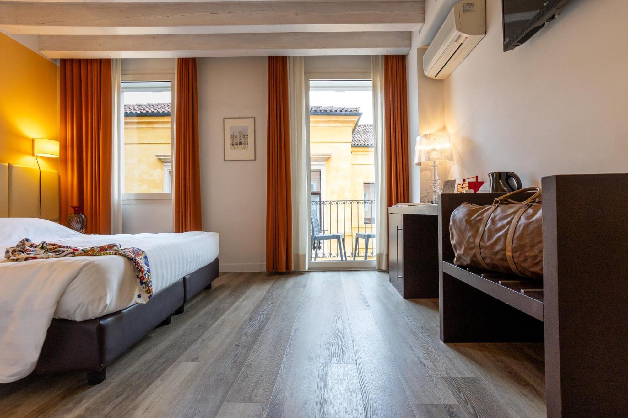 Relais Santa Corona Vicenza Exterior photo